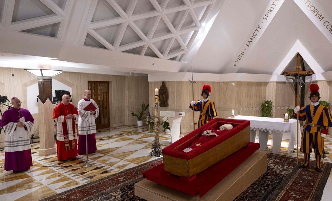 Cuerpo del Papa Francisco. Foto: EFE