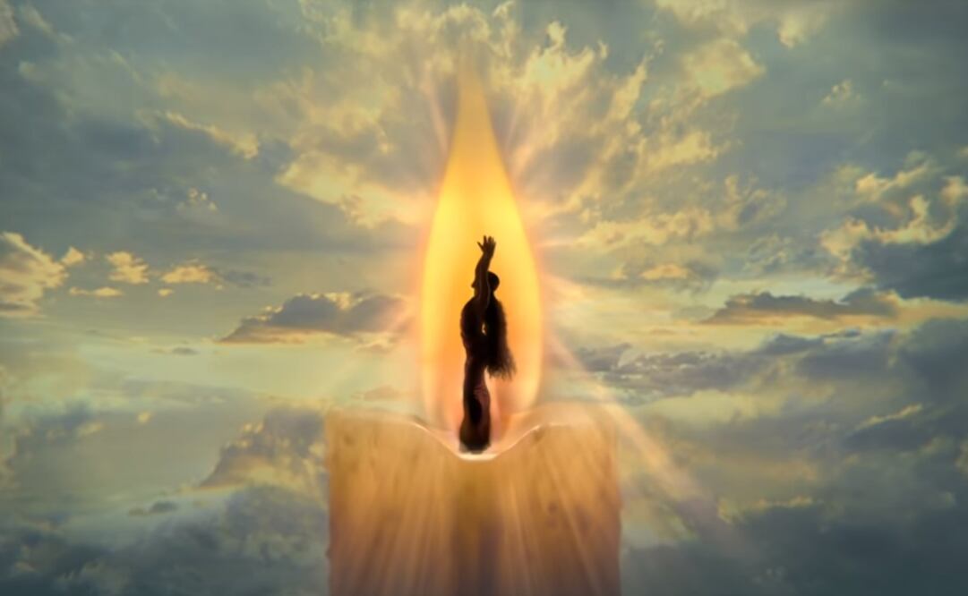 Escena del video "God is a Woman", de Ariana Grande. Foto: Captura YouTube