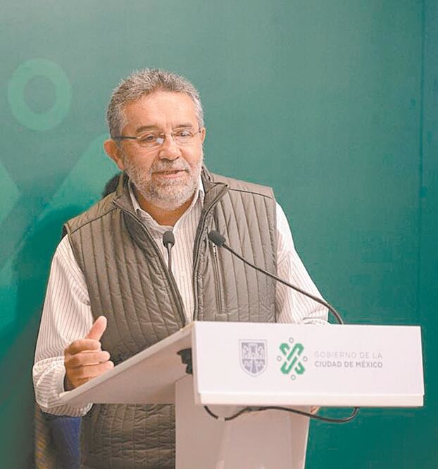 Tubería con 70 años. El corte de agua es porque la tubería del Acueducto Tulyehualco tiene múltiples fugas, dijo Rafael Carmona (Sacmex). Foto/ESPECIAL