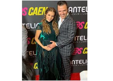 Claudia Álvarez presume su pancita de embarazo