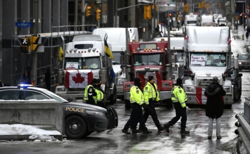 Ford, Toyota y GM cierran plantas por protestas de manifestantes antiCovid en Ottawa
