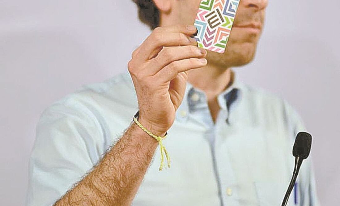 Sin complicaciones. Andrés Lajous dijo que no tendrán que actualizar la tarjeta cada año, pues conocen el estado de cada usuario. ESPECIAL