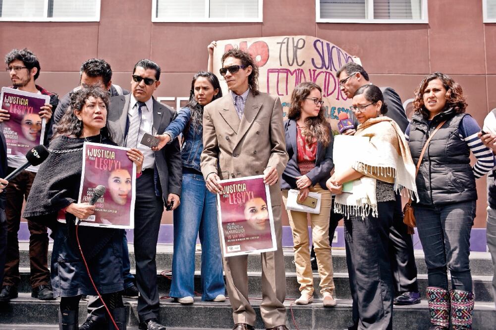 En el foro Los rostros de la impunidad, la madre de Lesvy Rivera fue una de las mujeres que expusieron sus casos, todas exigieron justicia. (ARCHIVO. EL UNIVERSAL)