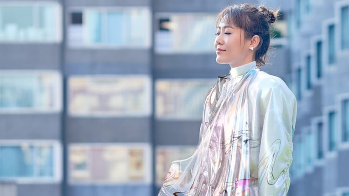 Colecciones de moda que solo existen en el mundo digital se venden en el mercado a precios astronómicos