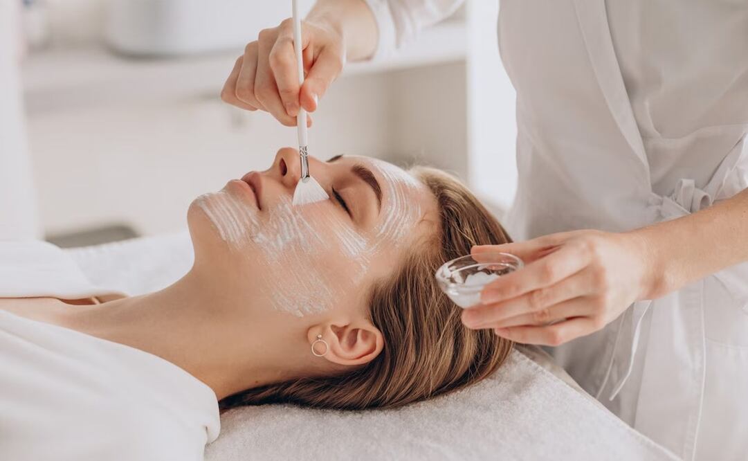 Mascarilla de bicarbonato con aceite de oliva. Foto: Freepik