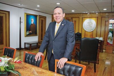Diputados citan a Nuño por modelo 