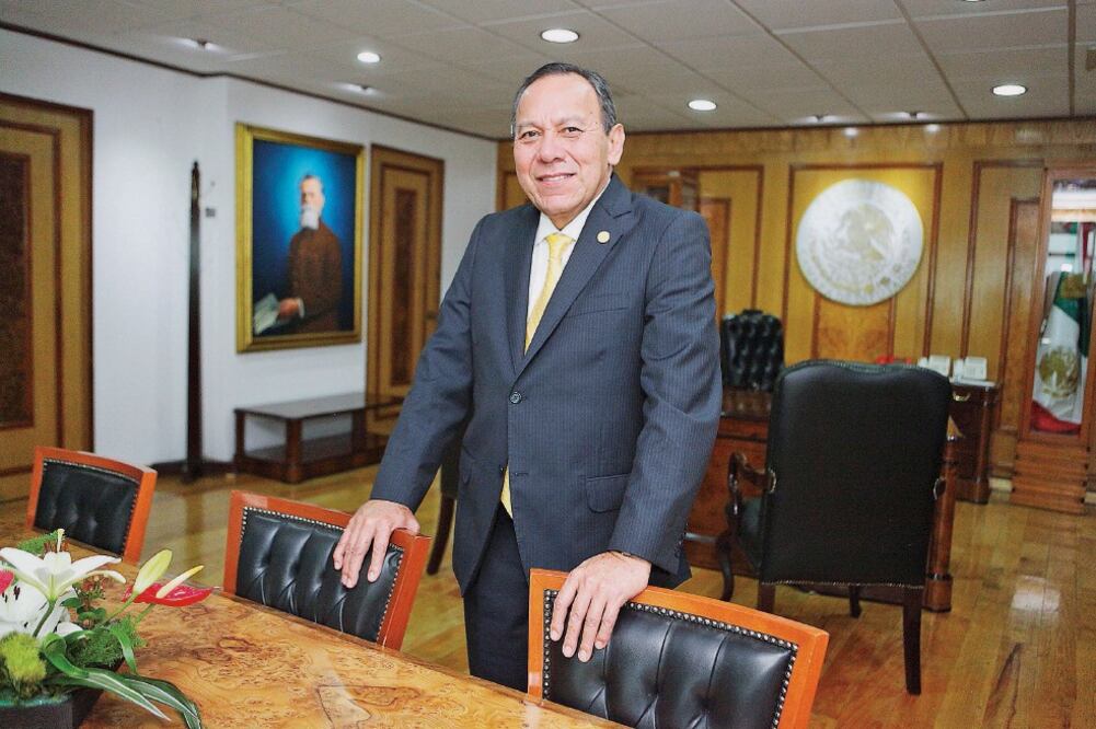 Jesús Zambrano, diputado del PRD, dijo que confía en que los acuerdos entre Gobernación y la CNTE no hagan a un lado una educación con calidad (ARCHIVO EL UNIVERSAL)