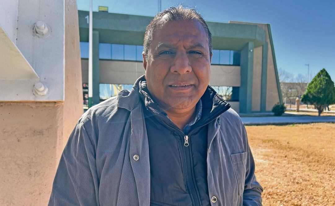 Guillermo Iglesias cumplió la promesa que le hizo a su madre hace 19 años de rescatar el cuerpo sin vida de su padre de la mina Pasta de Conchos; dijo que pese a todo, “es una alegría”. Foto: Francisco RodrÍguez / EL UNIVERSAL