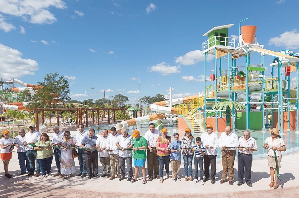 Las nuevas atracciones del parque están construidas en el predio de la Feria de Yucatán, en la comisaría Xmatkuil, dará servicio todo el año, de martes a domingo de 10:00 a 18:00 horas 
