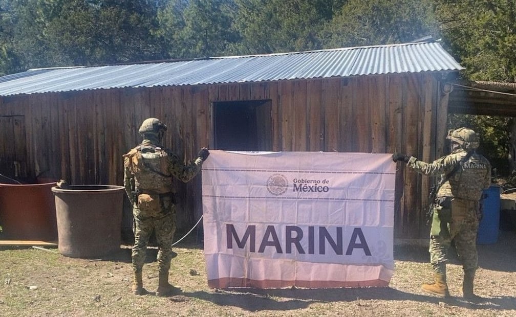 Lo hallado en laboratorios clandestinos de droga en inmediaciones del poblado de La Galancita, Durango. Foto: Semar