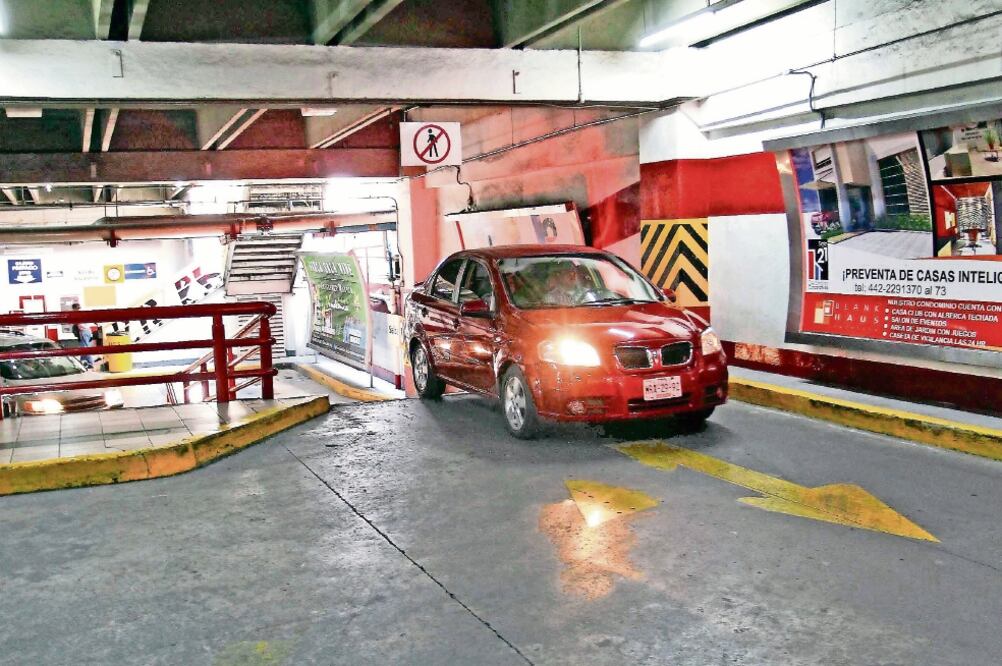 La víctima trabaja como veladora en un estacionamiento de la colonia Tabacalera y fue en su lugar de trabajo donde fue agredida sexualmente (ARCHIVO EL UNIVERSAL)