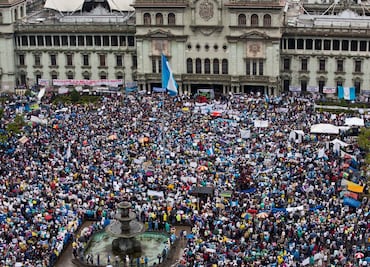 Guatemala: en vilo, el destino del presidente