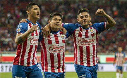 Chivas vence a Querétaro y mantiene esperanzas de Liguilla