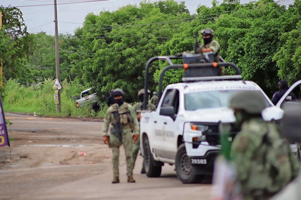 Elementos de la Guardia Nacional y el Ejército/ Foto Especial