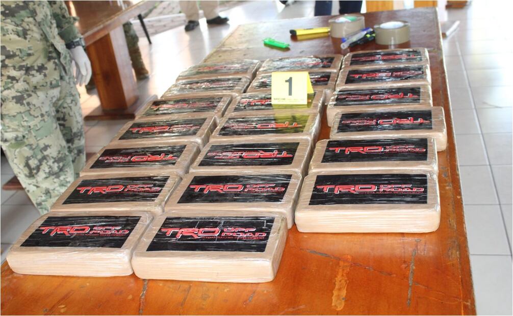 Marina asegura 1.7 toneladas de cocaína en costas de Michoacán. Foto: Especial