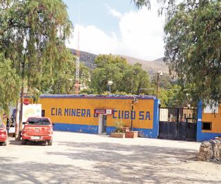 Cierre de mina deja en vilo a 400 trabajadores