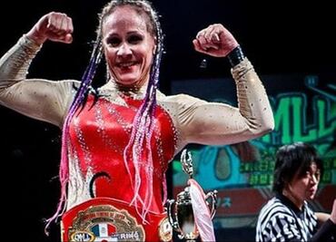 Dallys se convierte en la primera campeona femenil de Japón, avalada por el CMLL