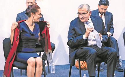 Analistas ven posible dedazo en encuestas de Morena