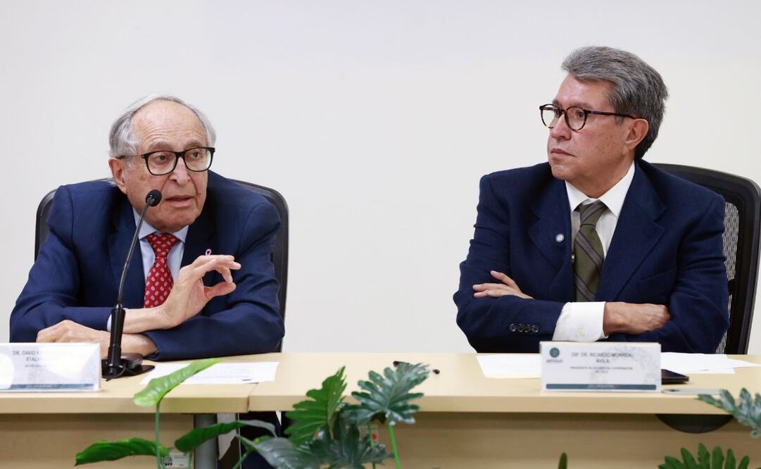 El secretario de Salud, David Kershenobich, y Ricardo Monreal, coordinador de Morena en la Cámara de Diputados. Foto: Especial