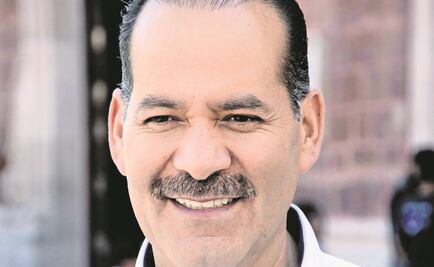 El góber Orozco le agarra gusto a los viajes