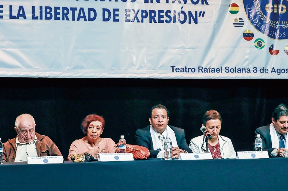 El Premio Rafael Solana, informó el comité organizador, surge con la intención de dignificar el trabajo del periodista. (YADÍN XOLALPA. EL UNIVERSAL)