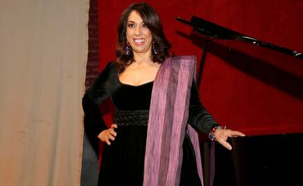 Regina Orozco cantará en el Zócalo tema inspirado en frases de AMLO