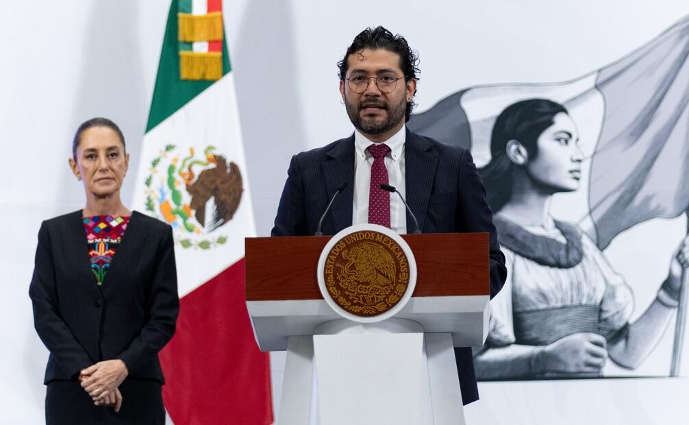La presidenta Claudia Sheinbaum Pardo encabeza la conferencia mañanera del 1 de mayo de 2025, desde Palacio Nacional. Foto Hugo Salvador / EL UNIVERSAL
