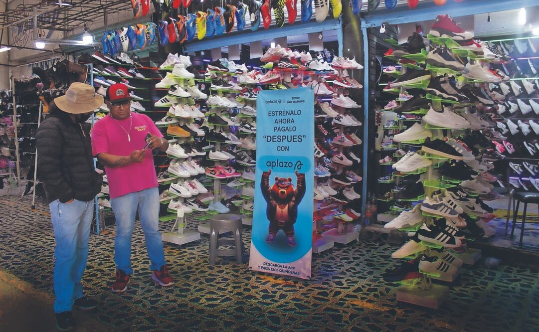 La Coordinadora de Mercados del Valle de México ha encontrado que WhatsApp es la plataforma a través de la cual los comerciantes logran hacer más ventas. Fotos. de Fernanda Zamora