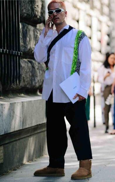 Los hombres también llevan Ugg y lo demuestran en el street style de París