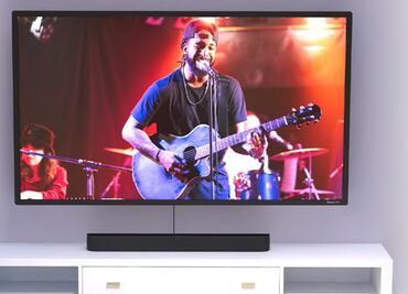 Conecta tu Roku TV a una barra de sonido sin complicaciones