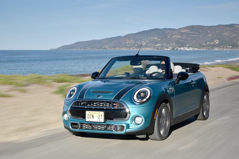 MINI Cooper Convertible llega a México