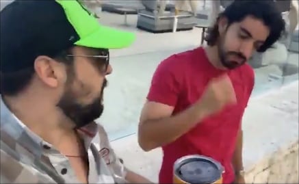 Aficionado de Tigres acosa a Rodolfo Pizarro