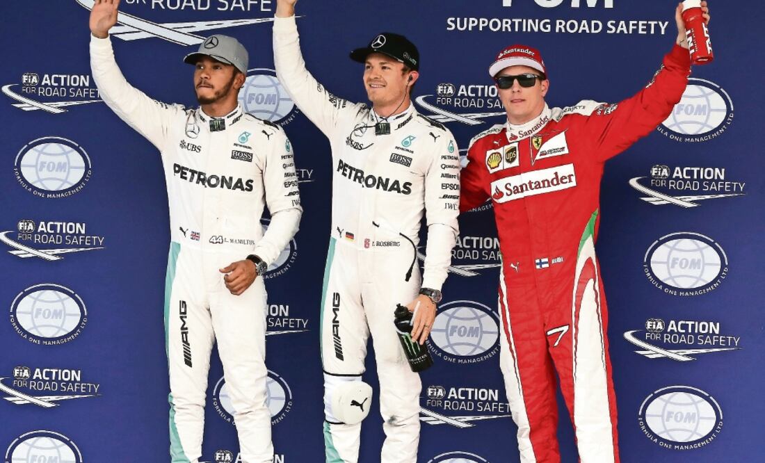 Lewis Hamilton (izq.) ganó en Japón las últimas dos ediciones, aunque no salió primero (XINHUA)