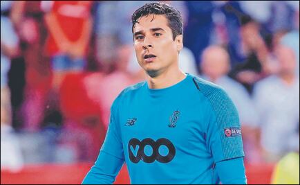 En el Standard aseguran que Ochoa no es profesional