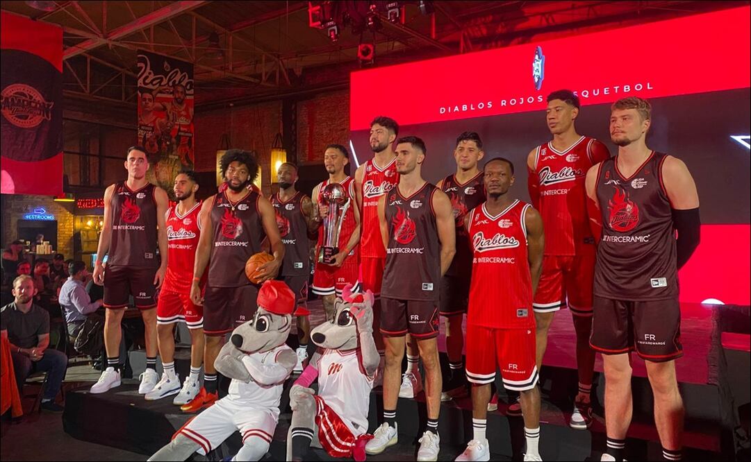 Este es el nuevo uniforme de los Diablos Rojos / Foto: Diego Salgado - EL UNIVERSAL