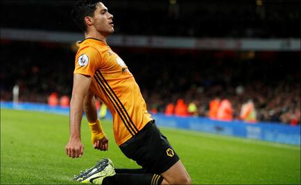 Raúl Jiménez llega a 100 goles en clubes