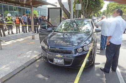 Mujer policía de PGJDF balea a un conductor