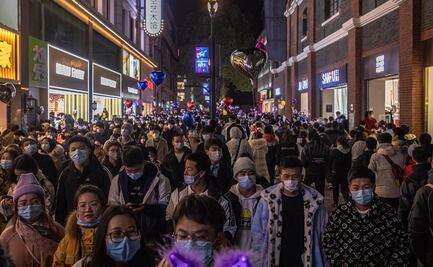 China detecta nueva cepa de Covid-19 en estudiante proveniente del Reino Unido