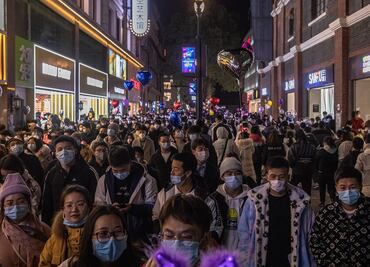 China detecta nueva cepa de Covid-19 en estudiante proveniente del Reino Unido