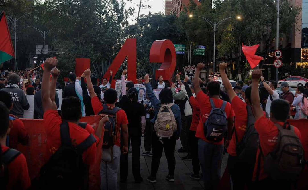 Marcha 122 acción global Ayotzinapa. Foto: Yaretzy M. Osnaya/EL UNIVERSAL