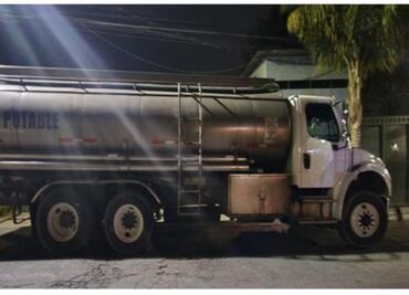 Aseguran pipas, contenedores y predios usados para huachicoleo de agua potable en CDMX