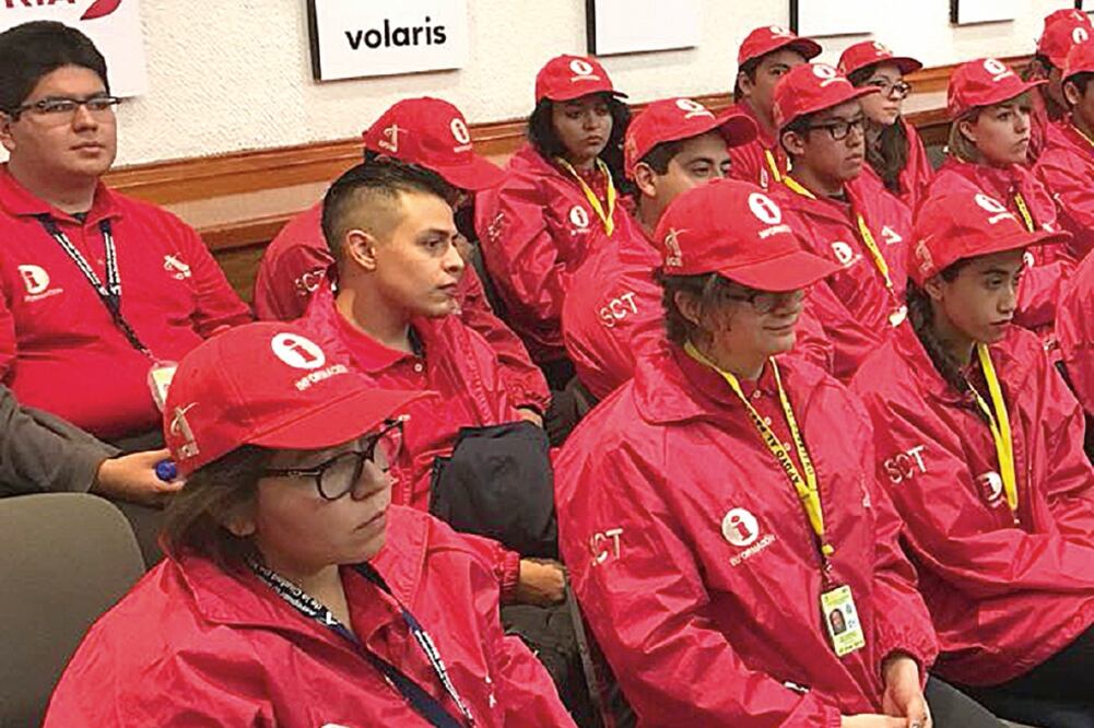 Los preparan en el AICM. Los participantes del programa reciben capacitación en calidad en el servicio y protección civil. 