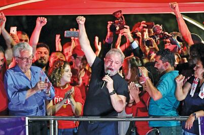 Tribunal falla contra Lula; se aleja candidatura