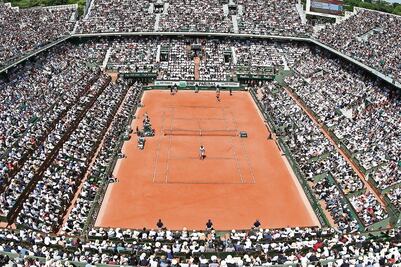 Frenan la construcción de techo en Roland Garros