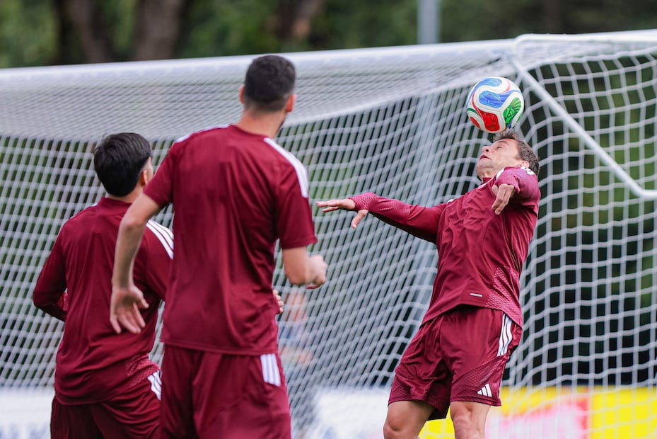 Selección de Qatar en entrenamiento, durante la Fase de Grupos del Mundial de 2026 - Foto: AFP