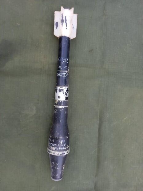 Hallan arsenal en la carretera Panamericana, Chiapas