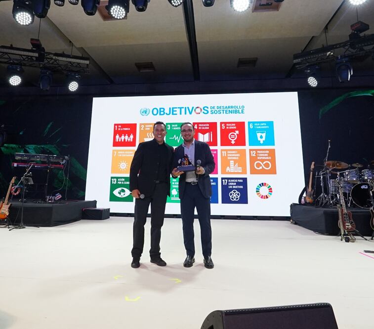 Foto: 
Héctor F. Ochoa Moreno, Coordinador General del Corredor Económico del Bienestar “Frontera”, impulsa junto a Axen Capital la visión de la Agenda 2030 en el Axen Life Extreme 2025