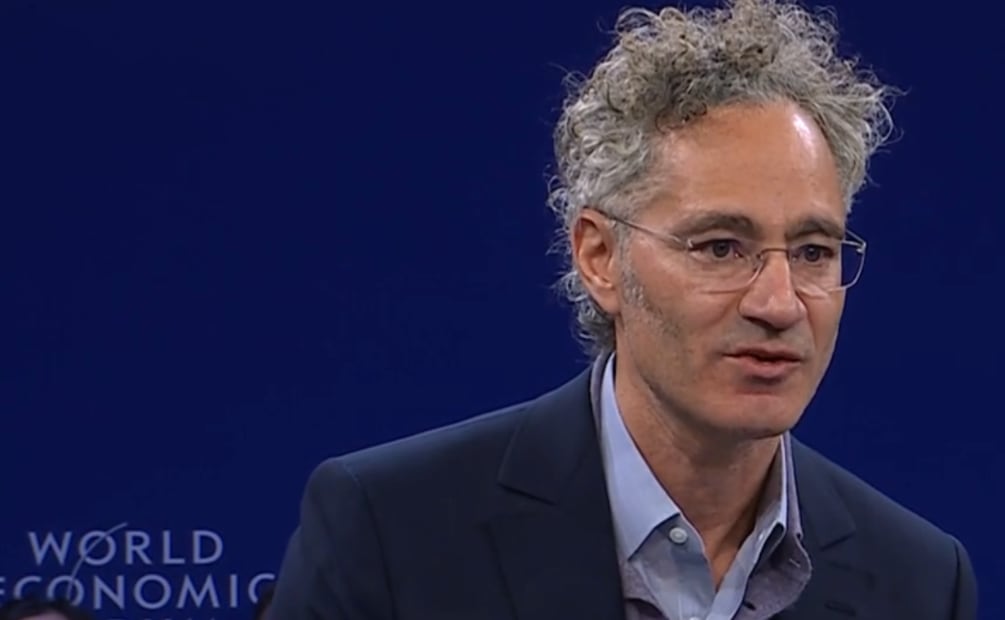 Alex Karp,  CEO de Palantir Technologies. afirmó que la IA es altamente útil para ciertas tareas en las empresas. Foto: Fondo Económico Mundial de Davos 2026