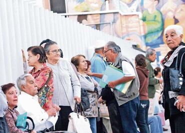 Estos son los requisitos para recibir la pensión de adultos mayores de 65 y más en la CDMX