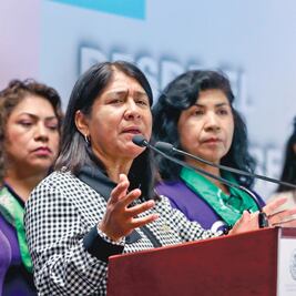 Entregan agenda a favor de la mujer en Comisión de Salud